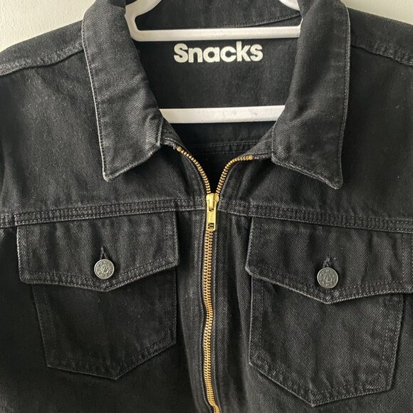 Mother Denim The Chiclet Cropped Denim Jacket In Smacking Good - Picture 5 of 9